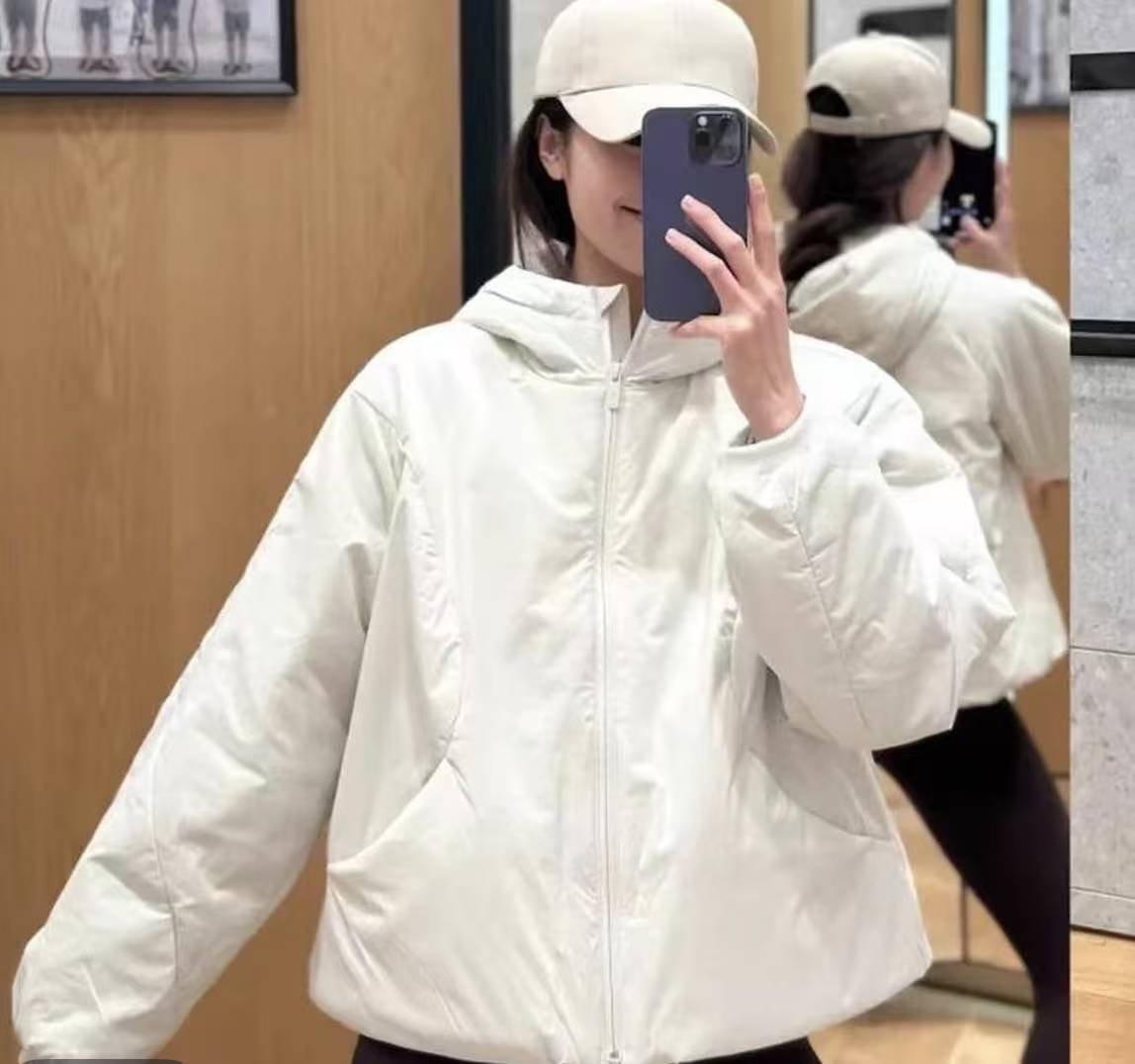 随机女装一件