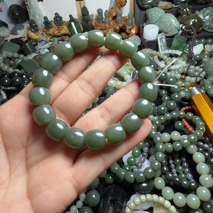 和田玉手串未镶嵌12直切