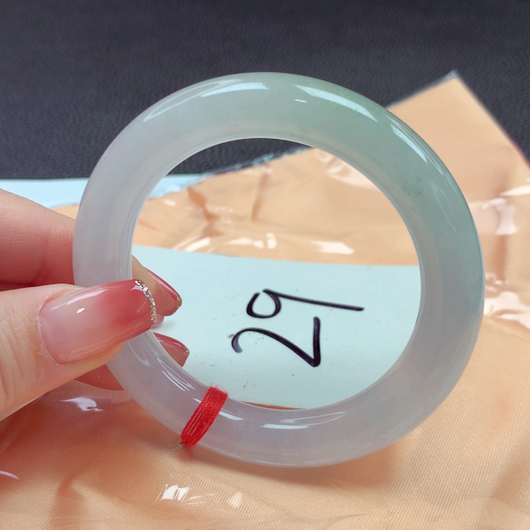 翡翠手镯未镶嵌手镯53