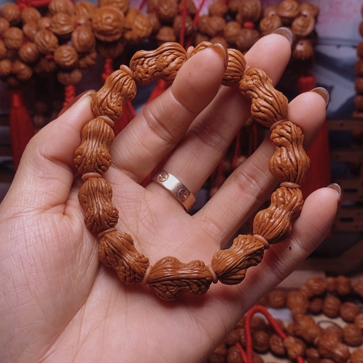 用***7吊坠桃核龙纹桃枭