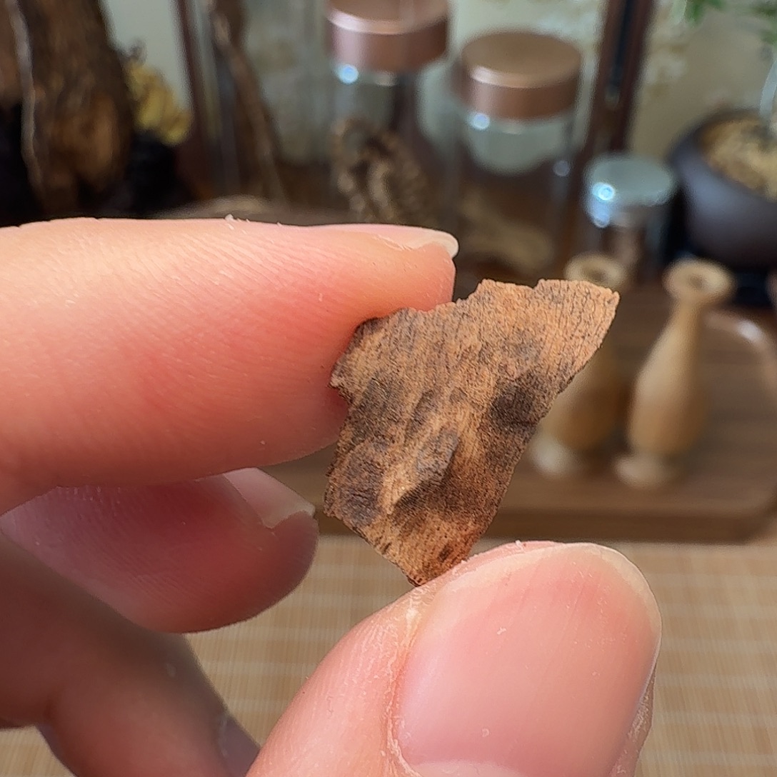 沉香缅甸密支那沉水料子