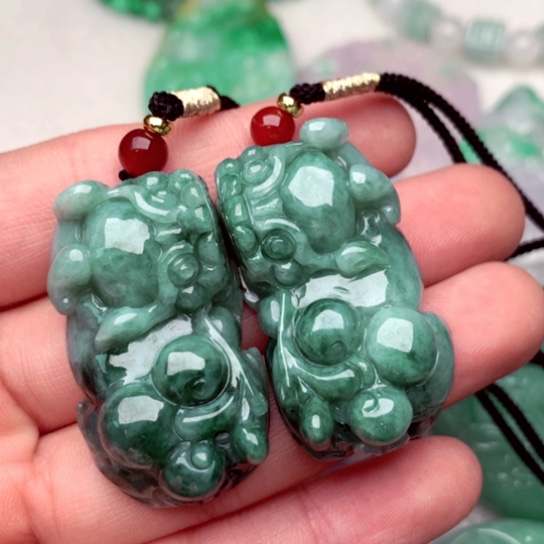 翡翠吊坠(不含链)未镶嵌