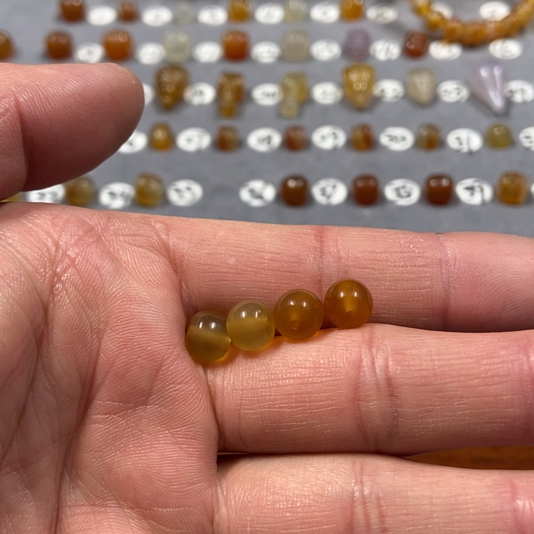 用***4玛瑙/玉髓合金颈饰珠