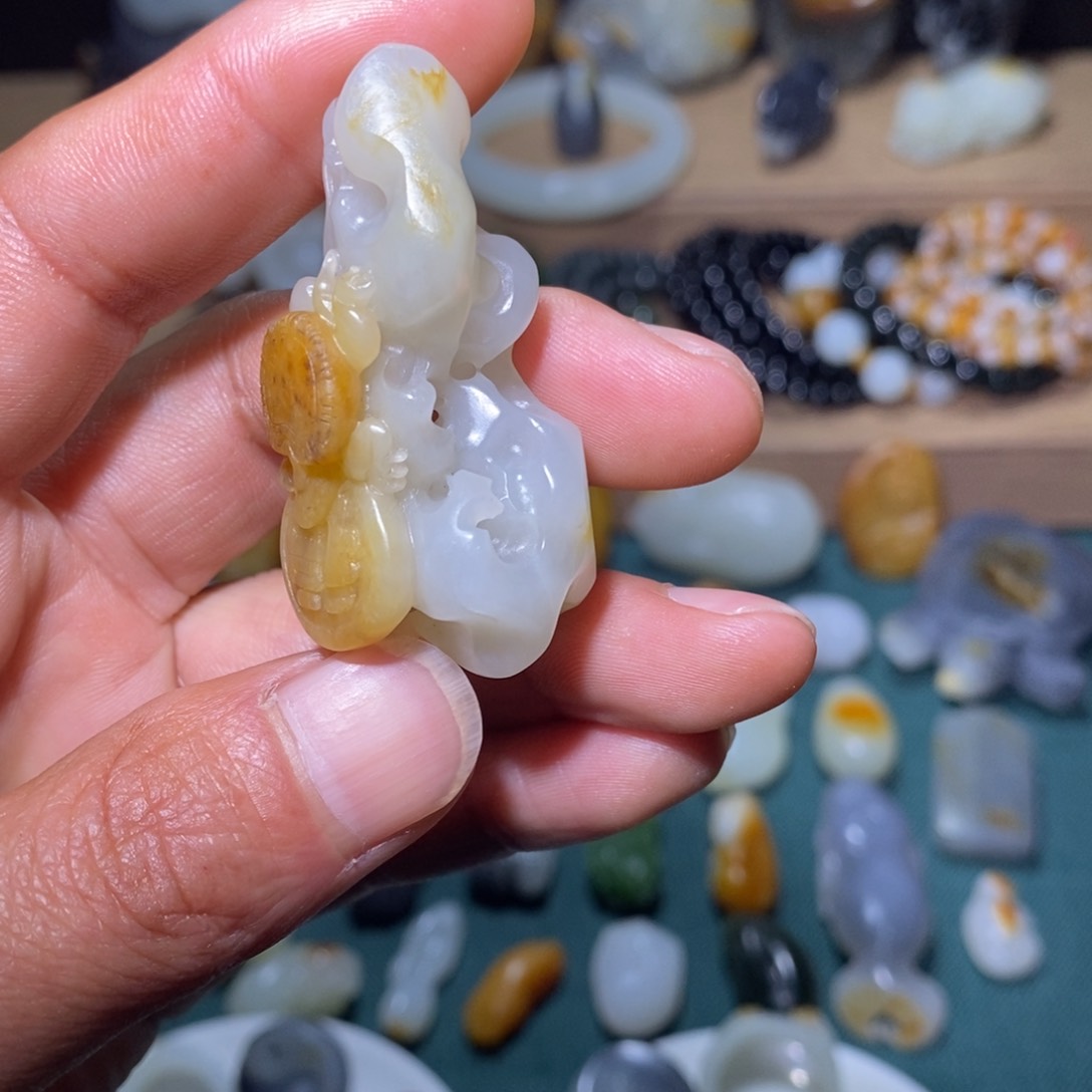 和田玉颈饰未镶嵌