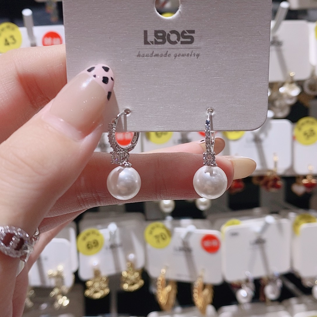 锆石铜合金合金银色