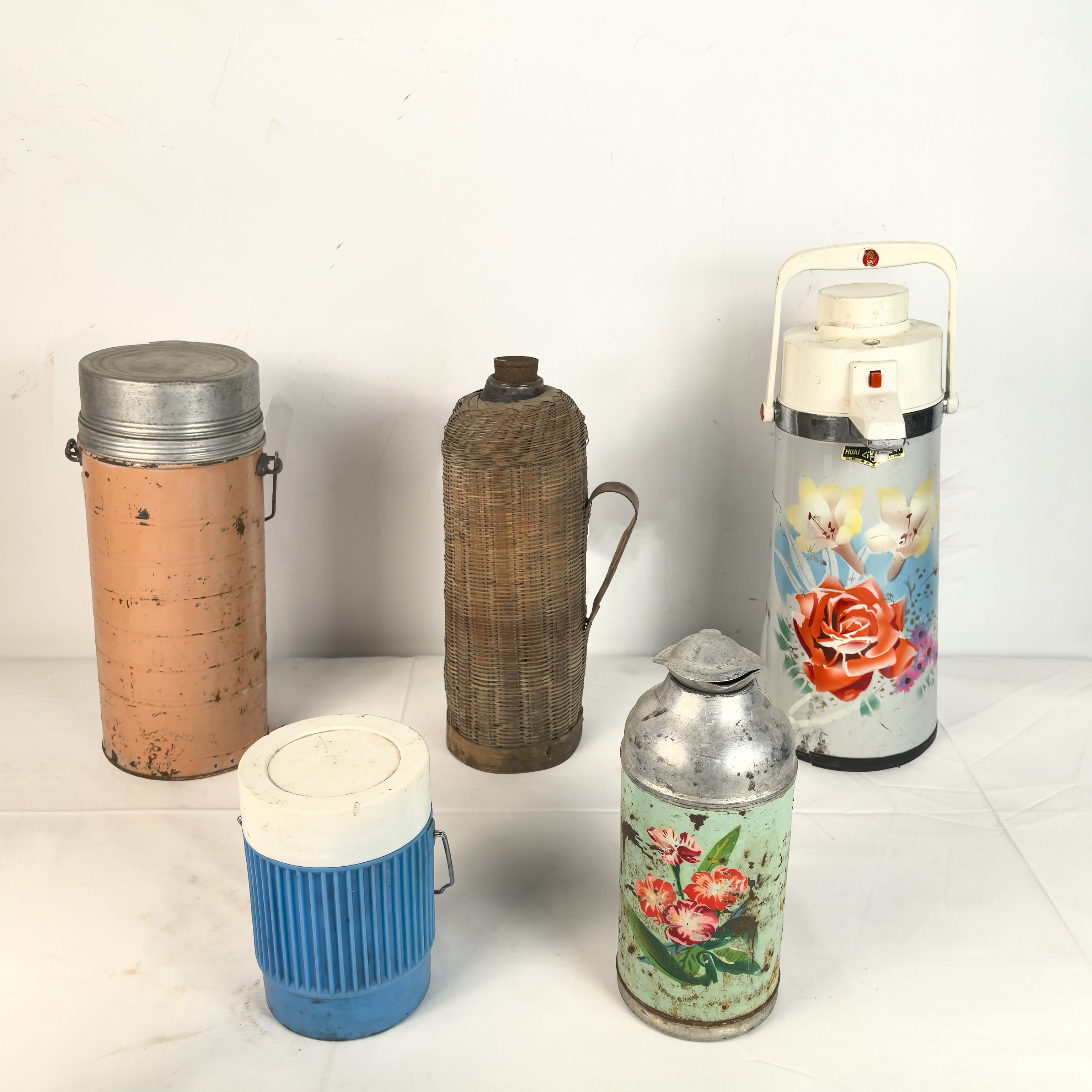 民俗老物件暖壶摆件复古怀旧保温瓶壶80年代老式铁皮暖壶装饰品