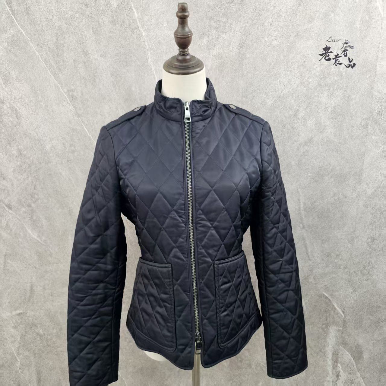 99新 BURBERRY/博柏利 海囤K/巴宝莉棉服/s码/bs37346