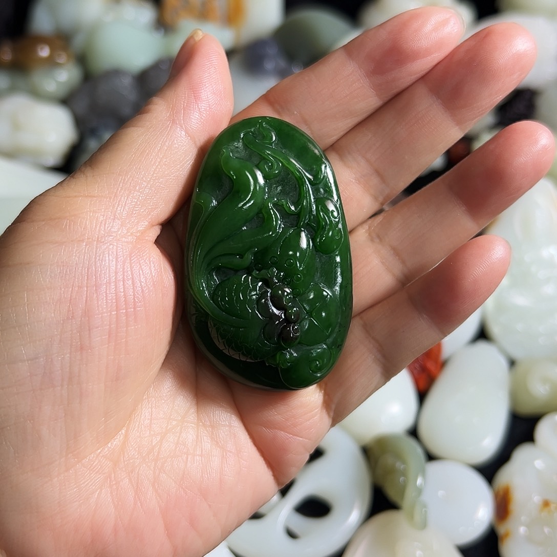 和田玉未镶嵌挂件