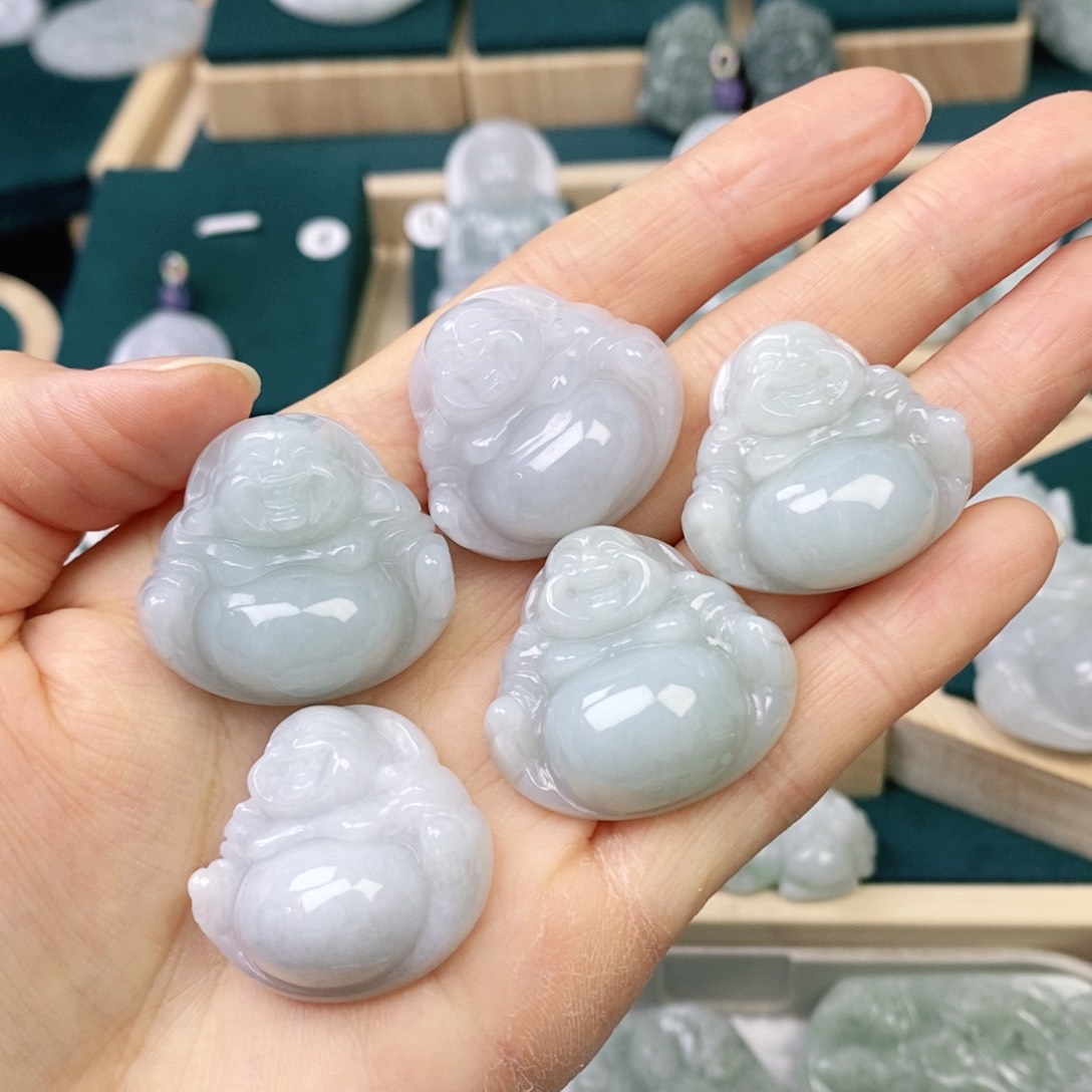 翡翠颈饰未镶嵌佛公发货发其一