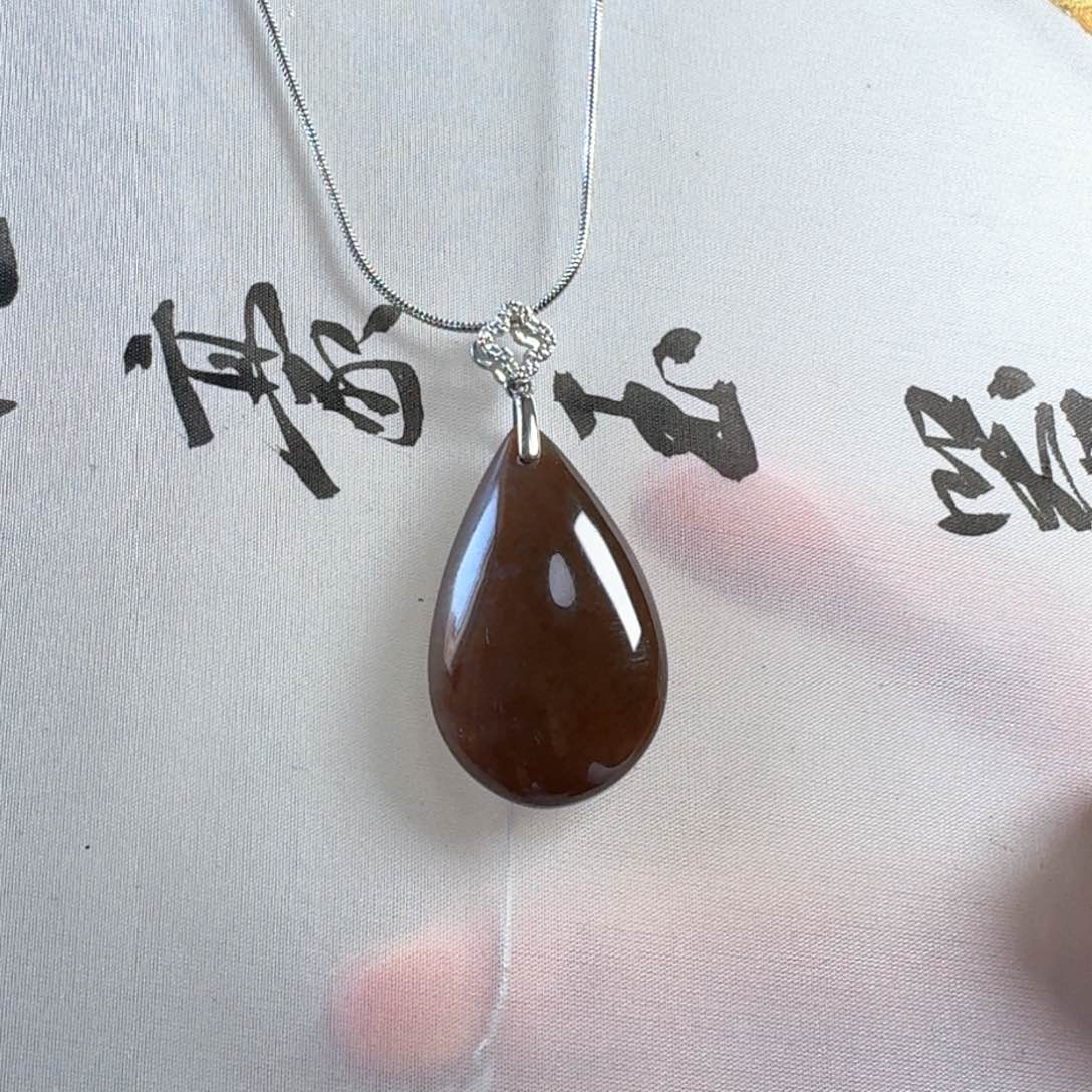 和田玉（糖玉）未镶嵌颈饰稀****汤