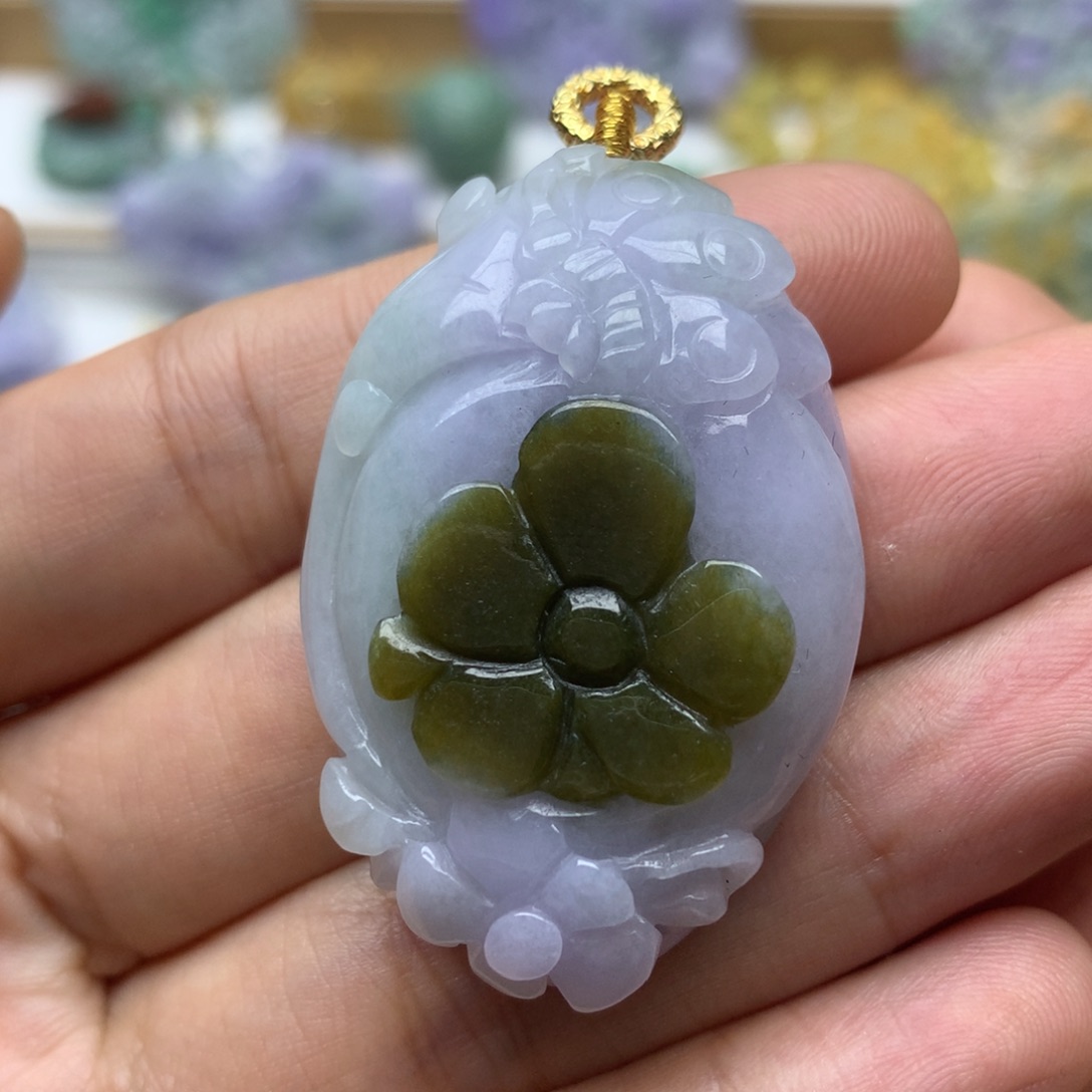 翡翠颈饰未镶嵌翡翠