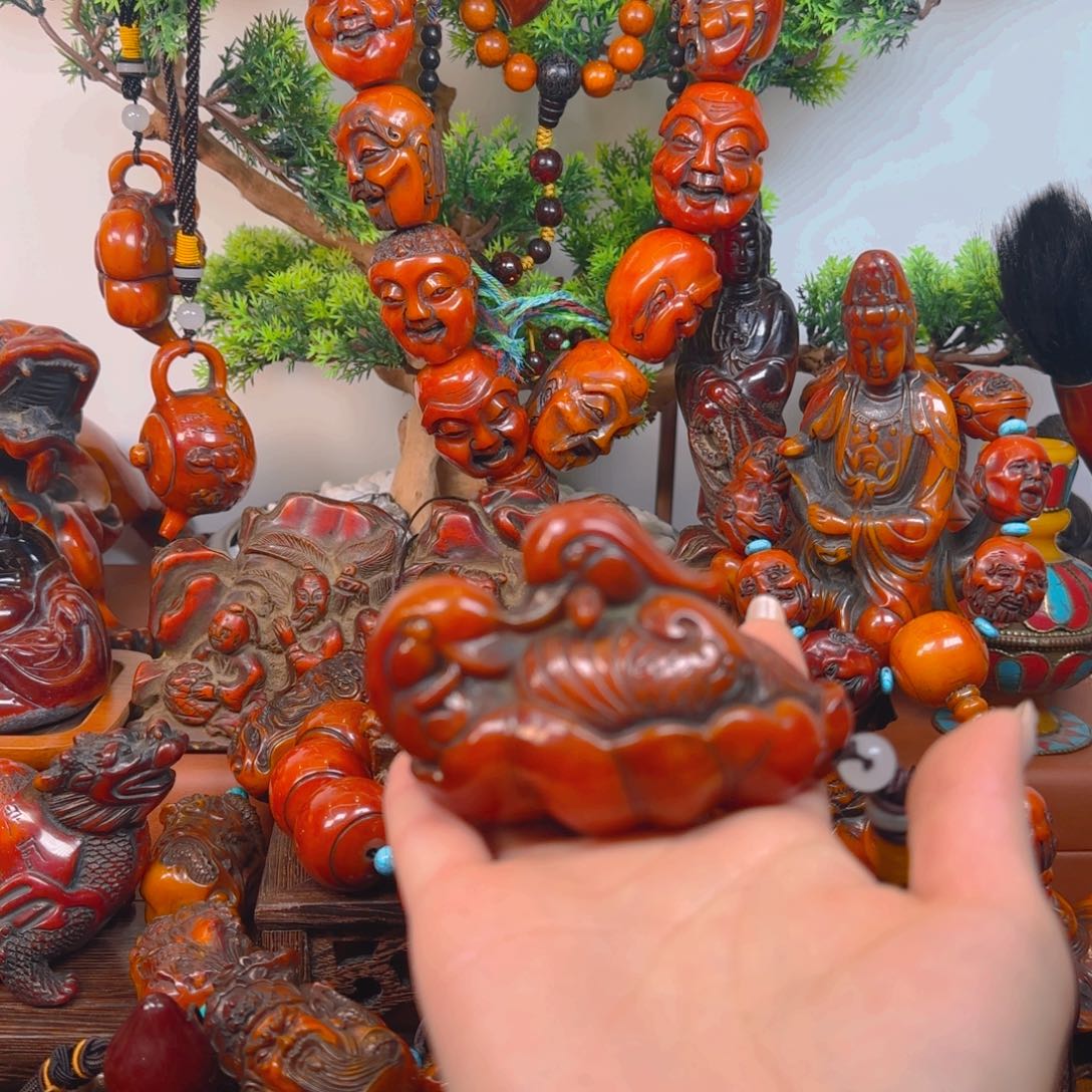 琥珀裸石未镶嵌手把