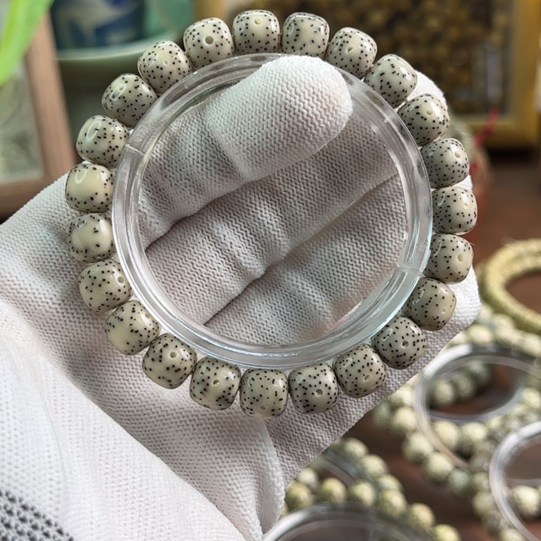 星月菩提手串星点货