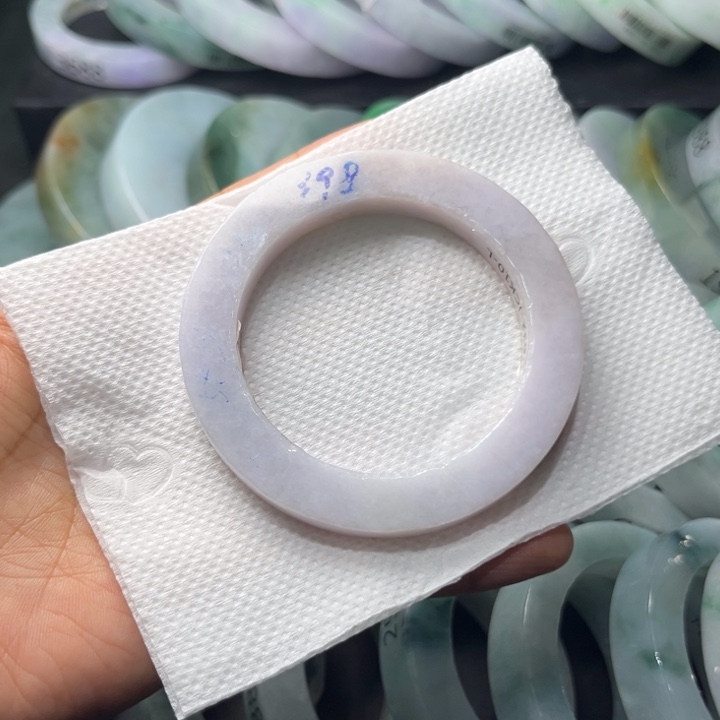 定制翡翠未镶嵌翡翠手镯