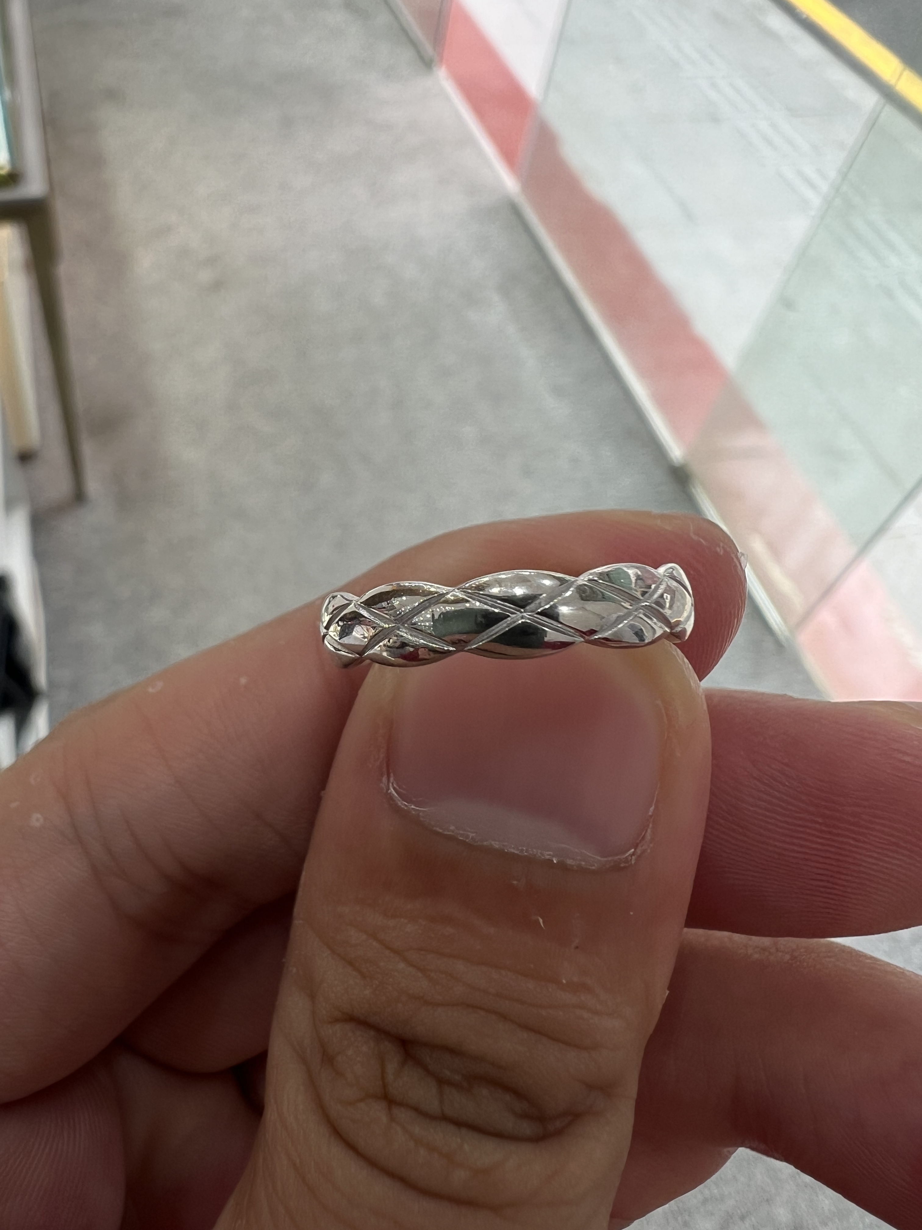 3.49【戒指】 PT950（素金）菱格圈戒闭合不支持七天