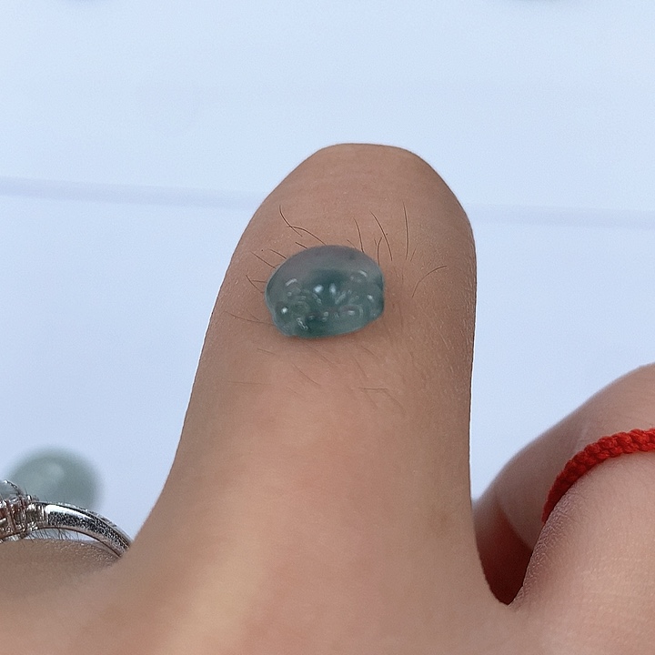 翡翠未镶嵌颈饰貔貅