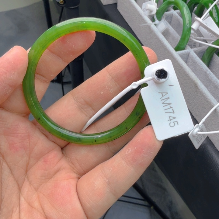 和田玉（碧玉）手镯未镶嵌56