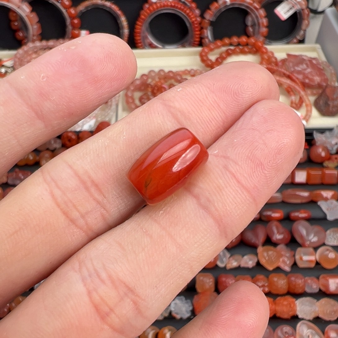 呆***侠南红玛瑙未镶嵌颈饰桶珠