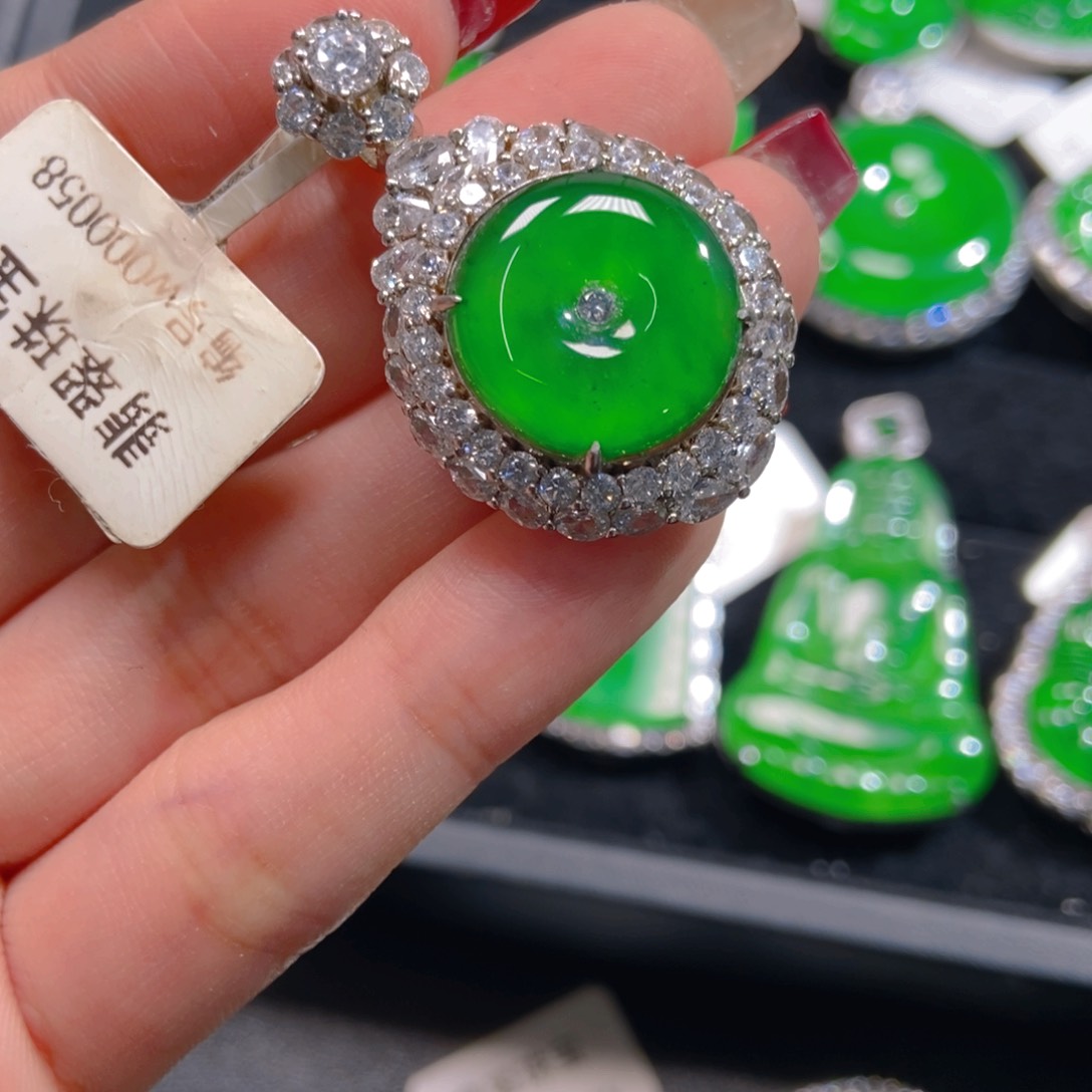 翡翠吊坠(不含链)银S925镶嵌