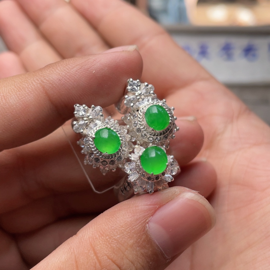 定制翡翠未镶嵌翡翠