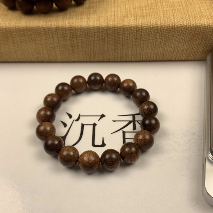 樱***子沉香手串芽庄红土沉香
