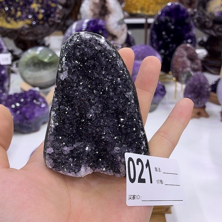 未镶嵌水晶大型摆件（非配饰）