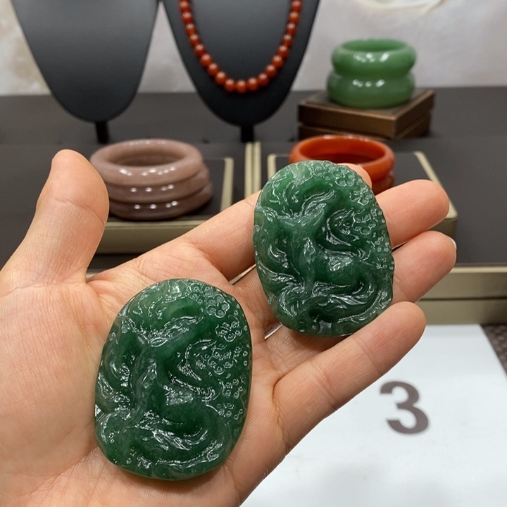 东陵石手镯未镶嵌