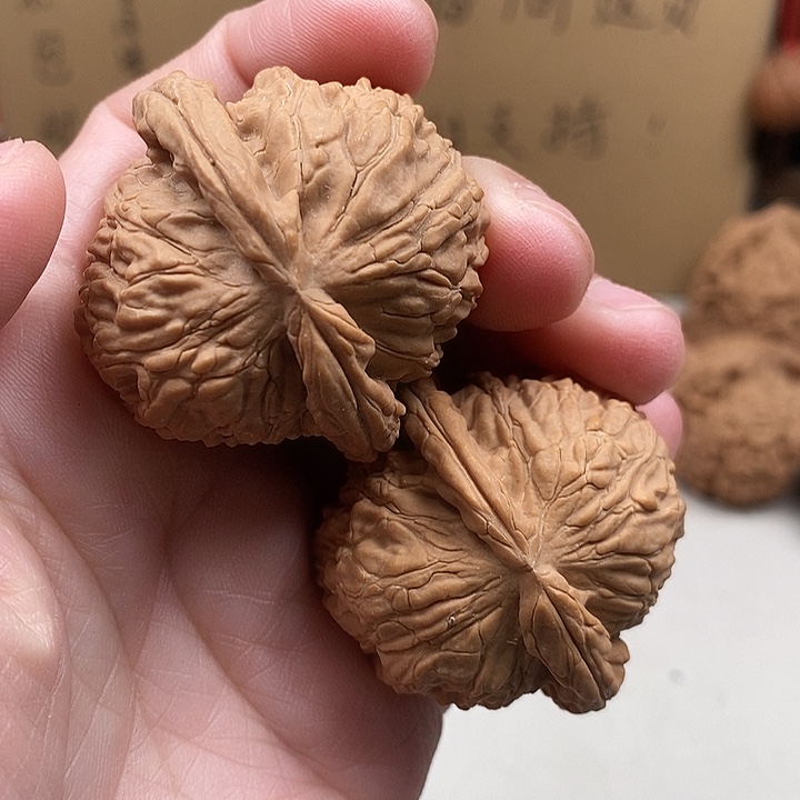 陈***辰木质类21.21.21.21.21