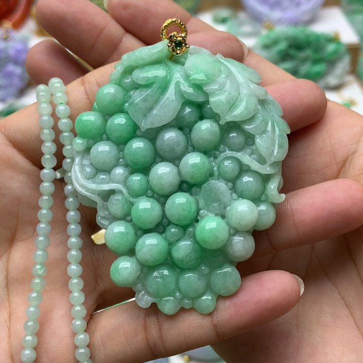 颈饰未镶嵌翡翠翡翠