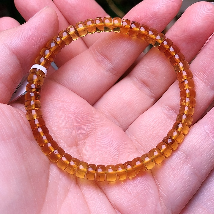 琥珀未镶嵌裸石抚顺琥珀6-431