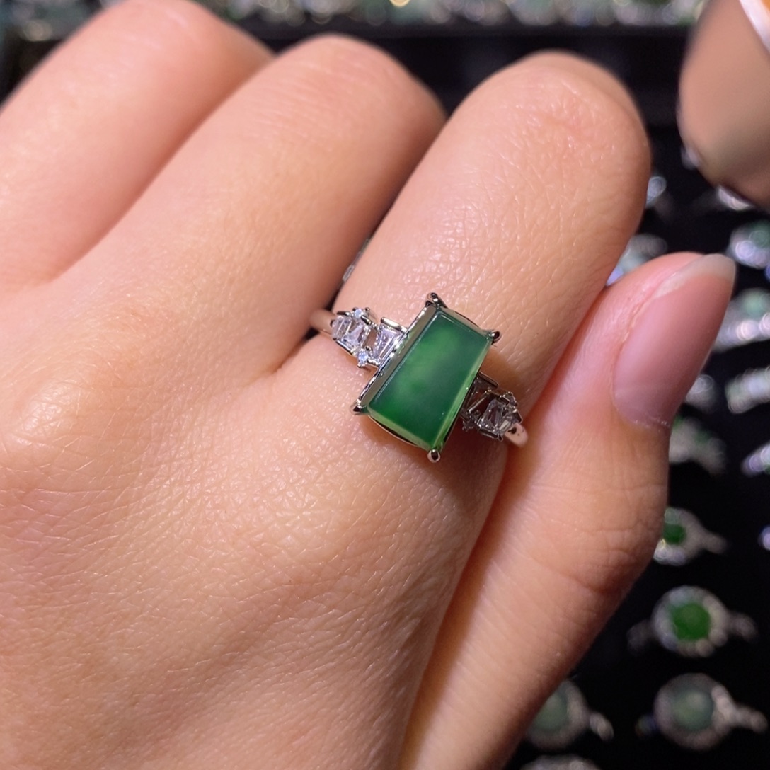 翡翠未镶嵌颈饰天然