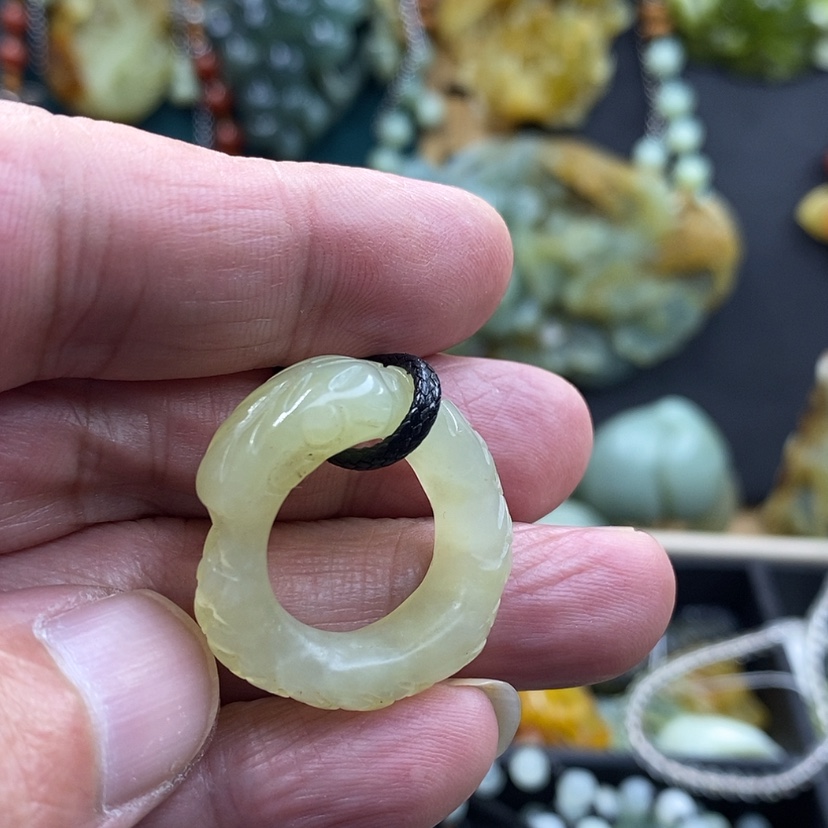 【闪购商品】未镶嵌岫玉吊坠