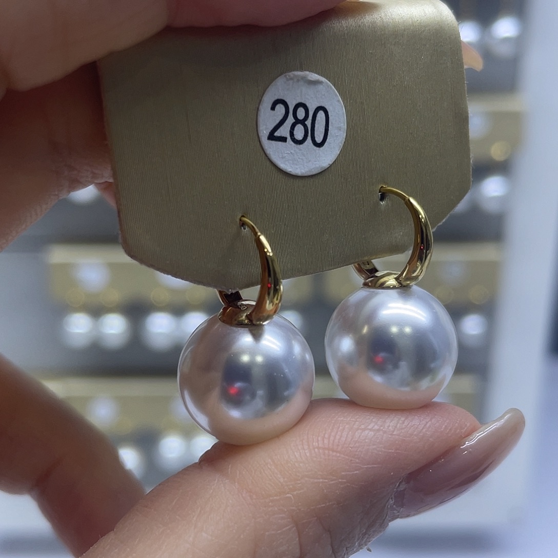 淡水珍珠耳饰18K金镶嵌
