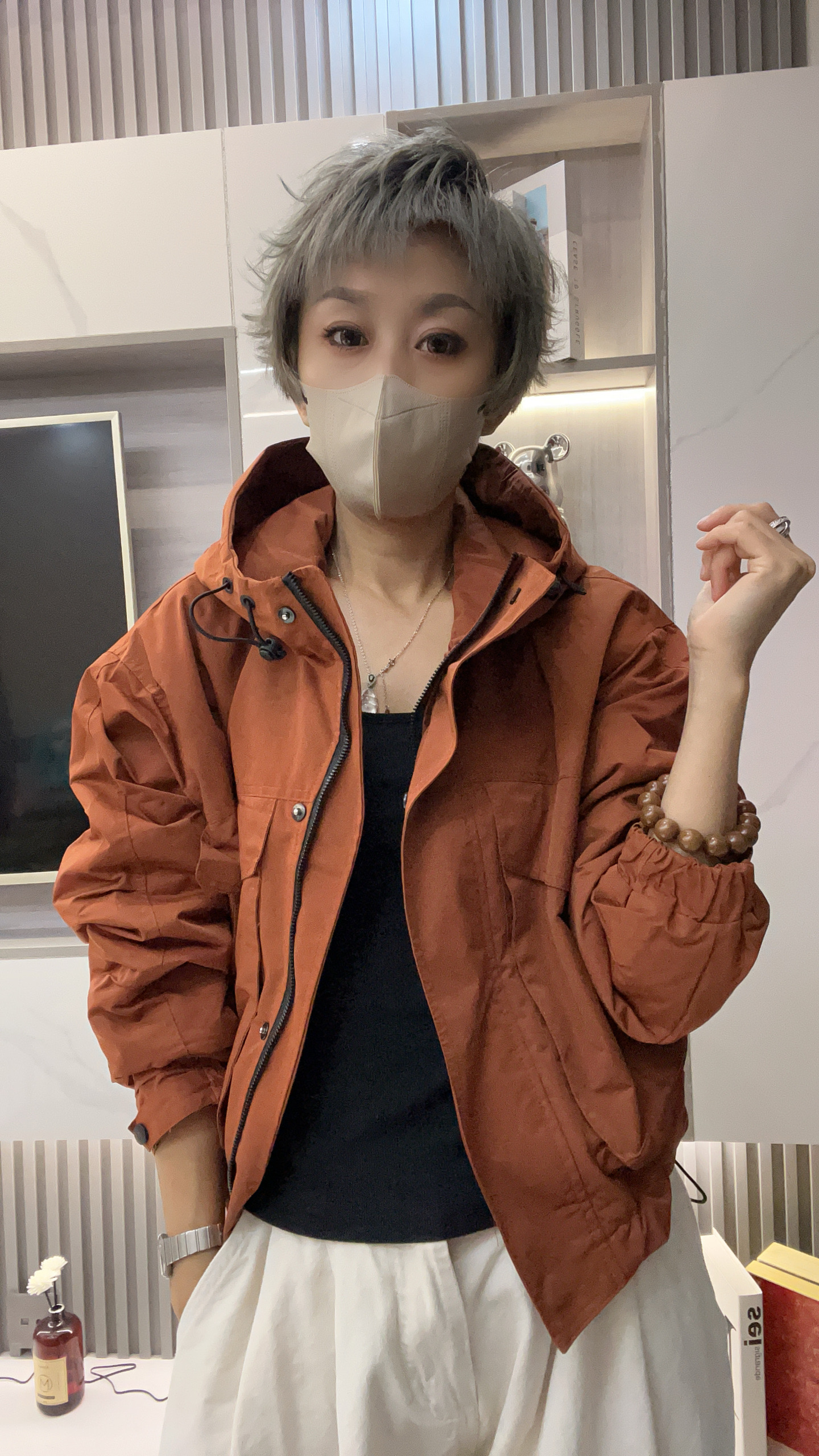 纯色连帽拉链设计师休闲女抽绳短外套春秋季厚款