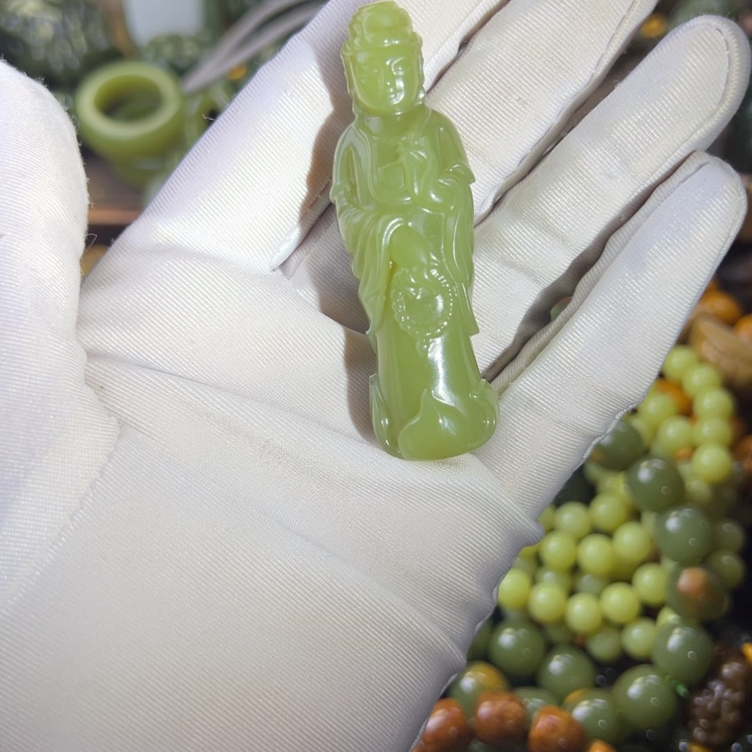 岫岩老玉（透闪石质玉）挂件未镶嵌蓝*念