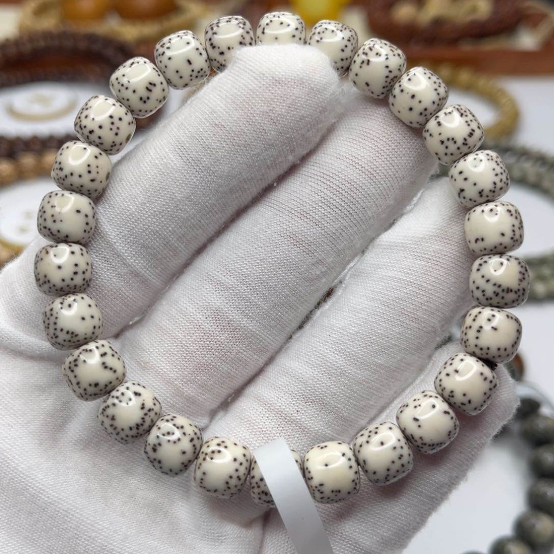 星月菩提手串9/8原生态顺白半壁江山火龙果星