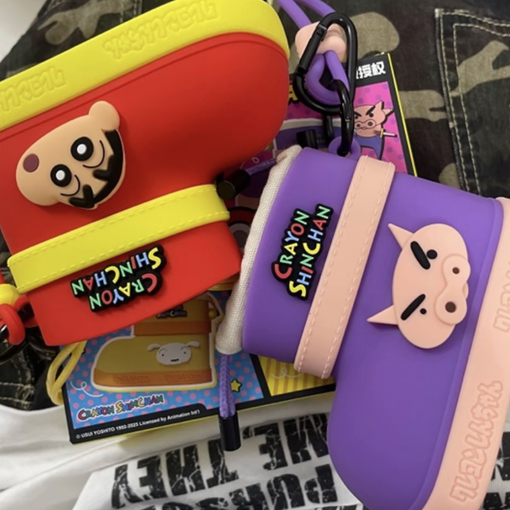 蜡笔小新硅胶可爱雨靴造型收纳包