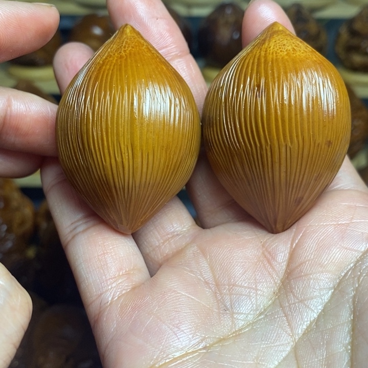 【闪购商品】香榧木橄榄核雕刻单面