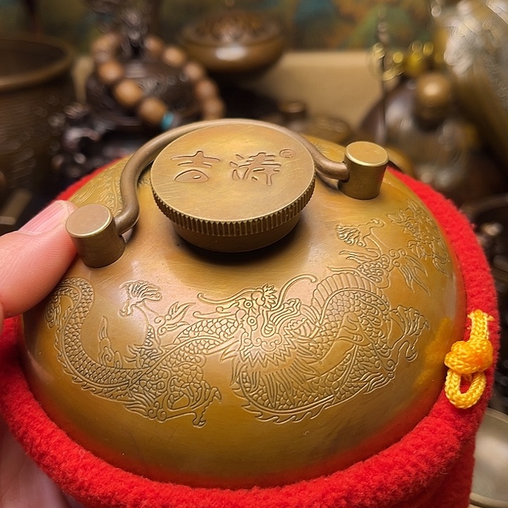 精美铜器批发档口