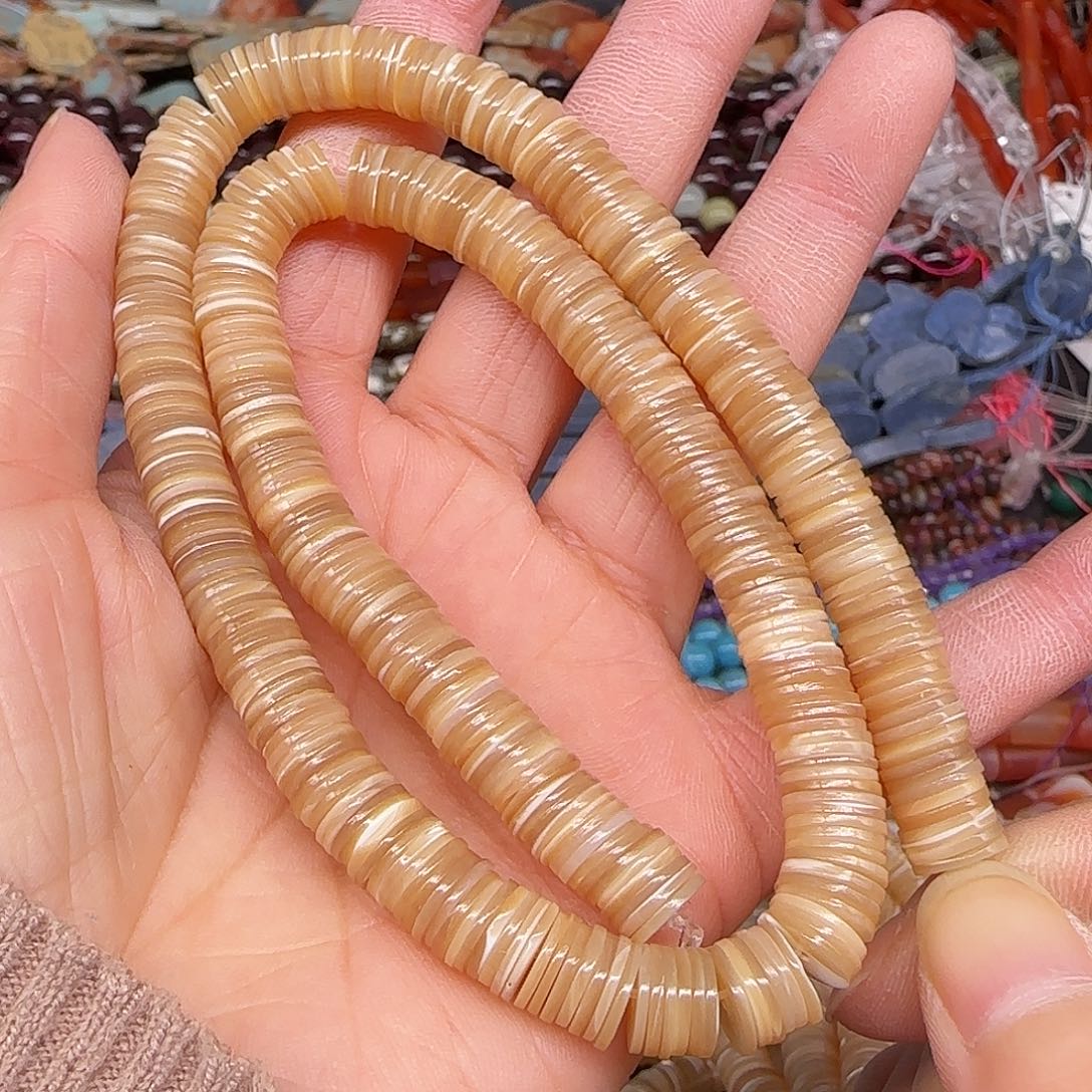 玛瑙/玉髓合金珠宝半成品金蝶贝8mm一条