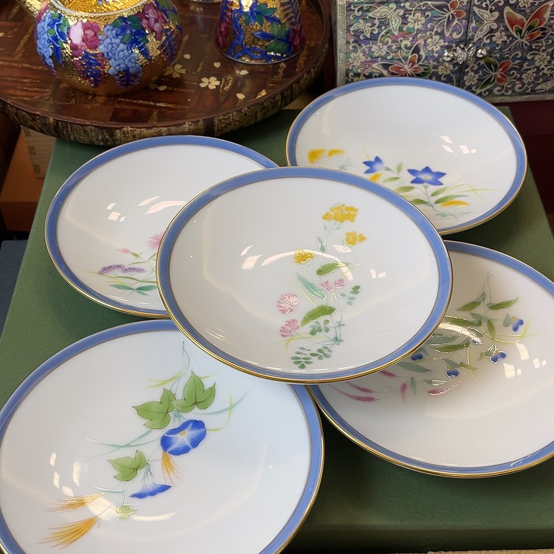 盖碗在家门口看到有的无哒就