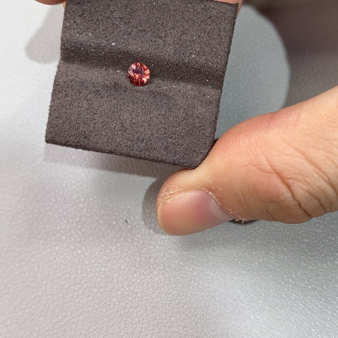 尖晶石裸石未镶嵌圆4.4