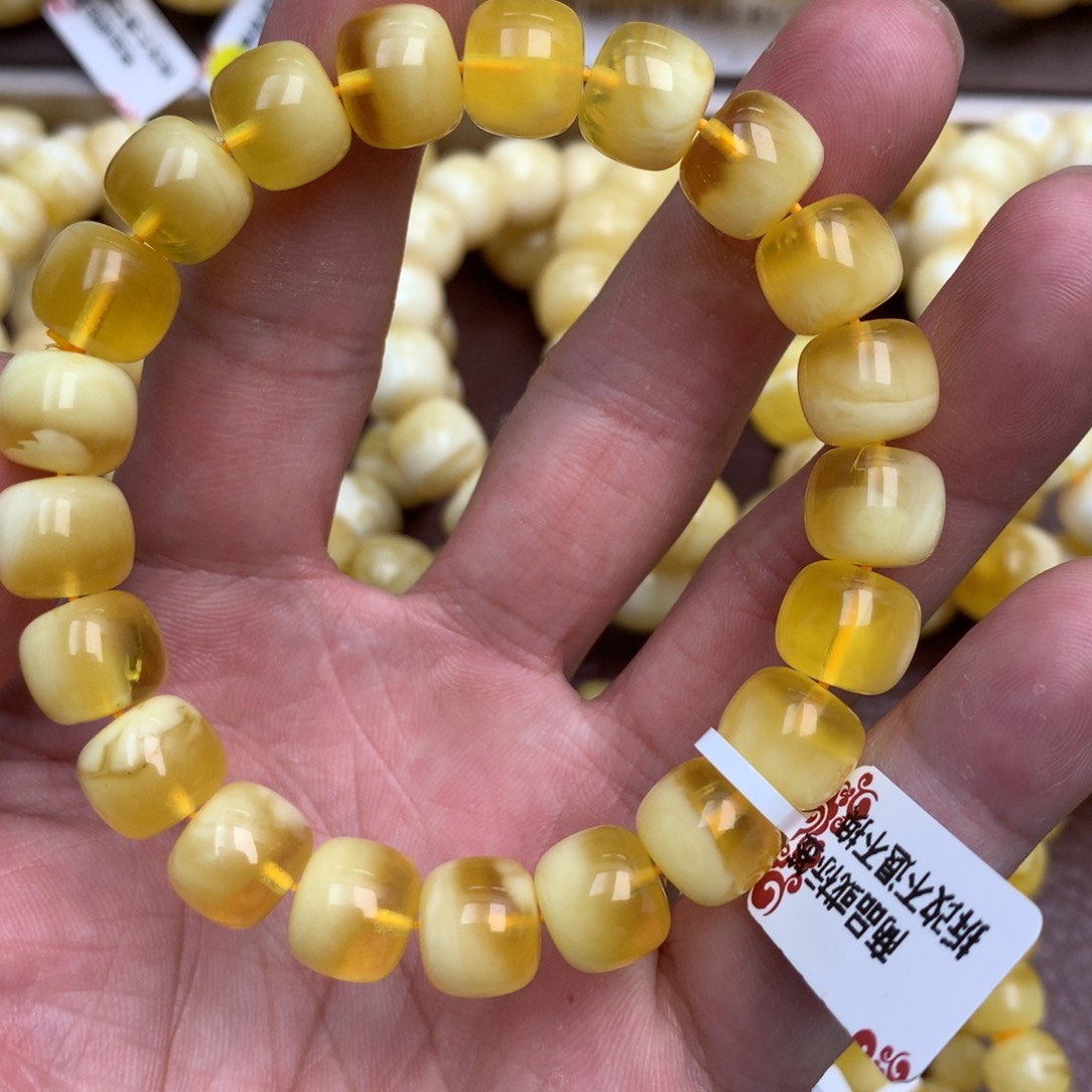 琥珀未镶嵌珠宝奇石3