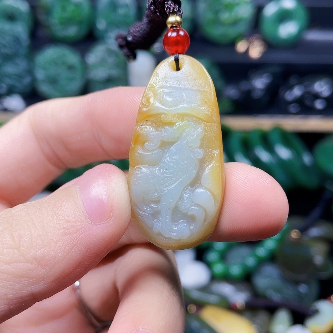 和田玉未镶嵌珠宝半成品