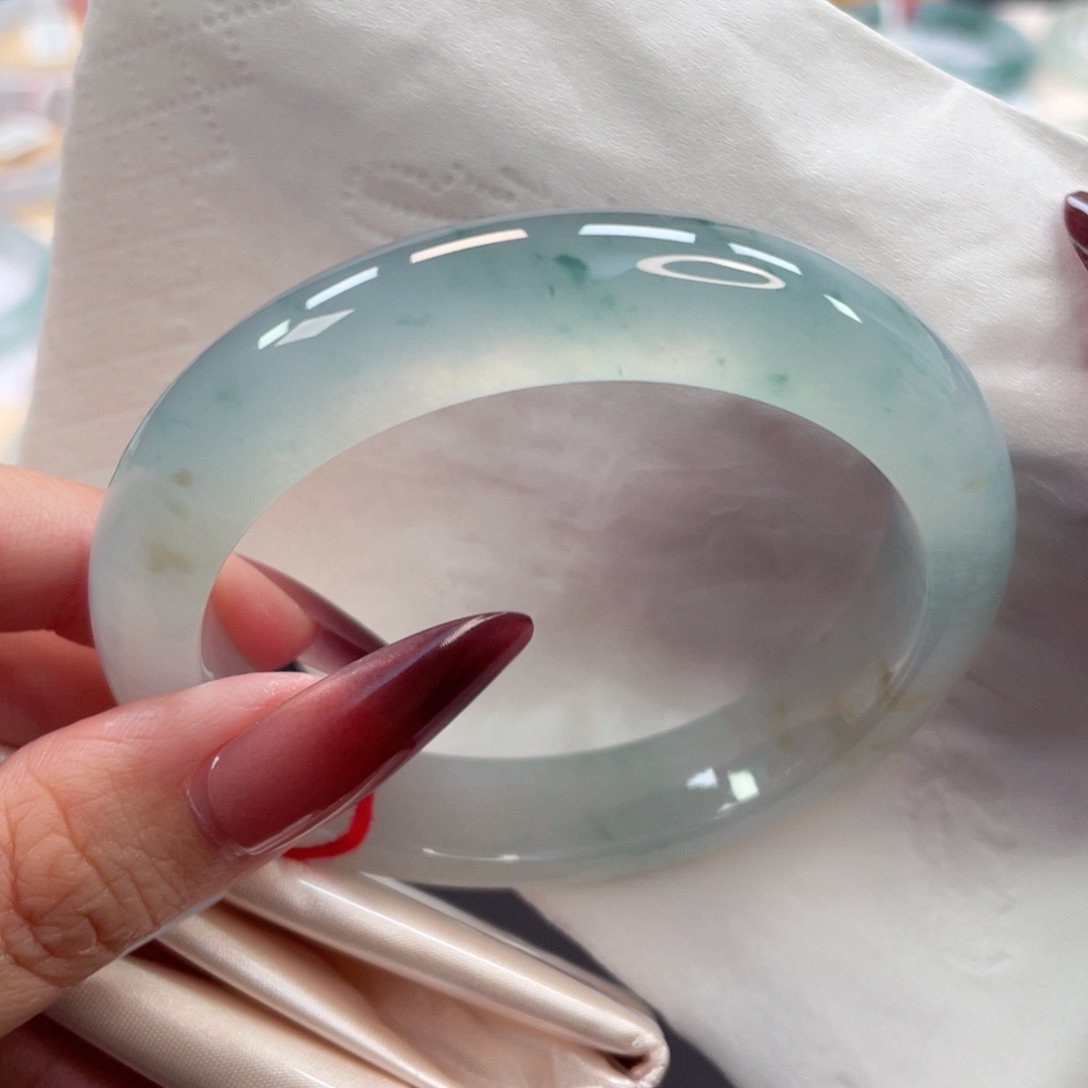 未镶嵌手镯翡翠27号57冰飘蓝花特色