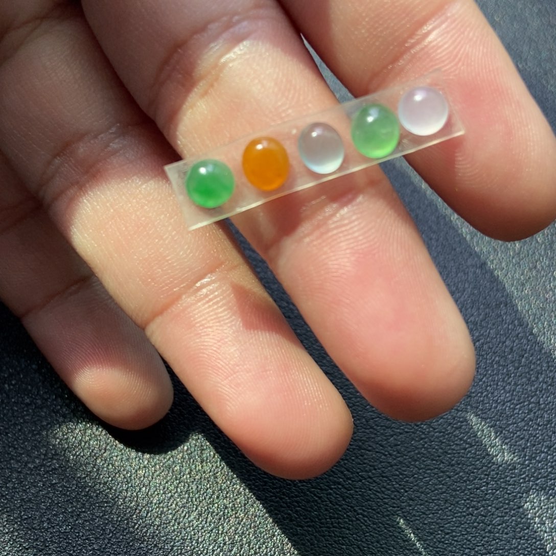 定制翡翠未镶嵌蛋面