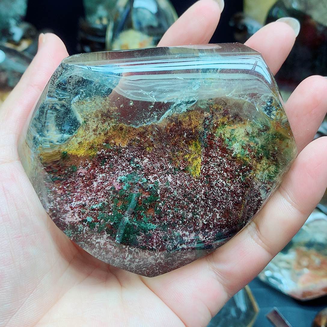 行***疆水晶珠宝半成品未镶嵌