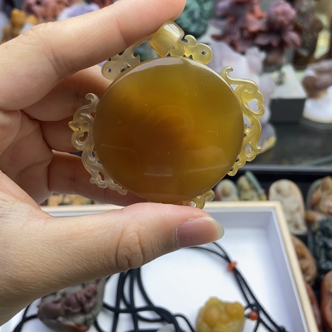 玛瑙/玉髓挂件未镶嵌