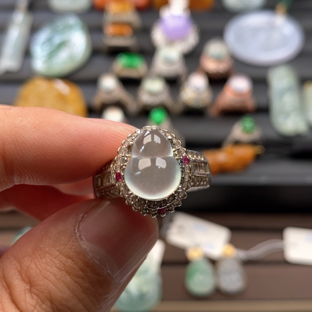 定制翡翠未镶嵌缅甸天然翡翠冰葫芦