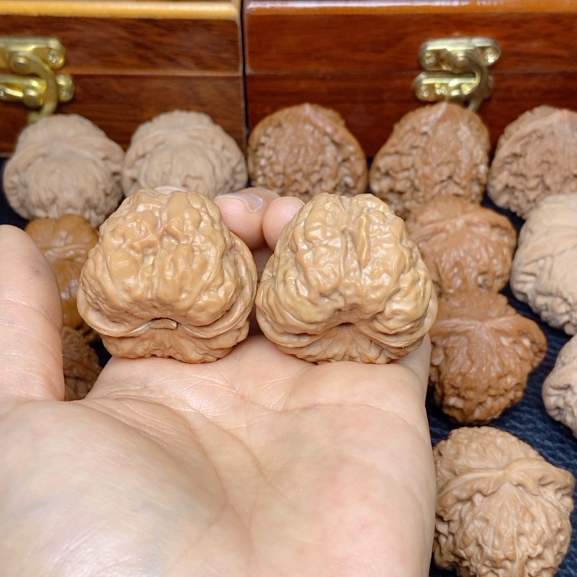 【闪购商品】文玩核桃吊坠蛙蛙38